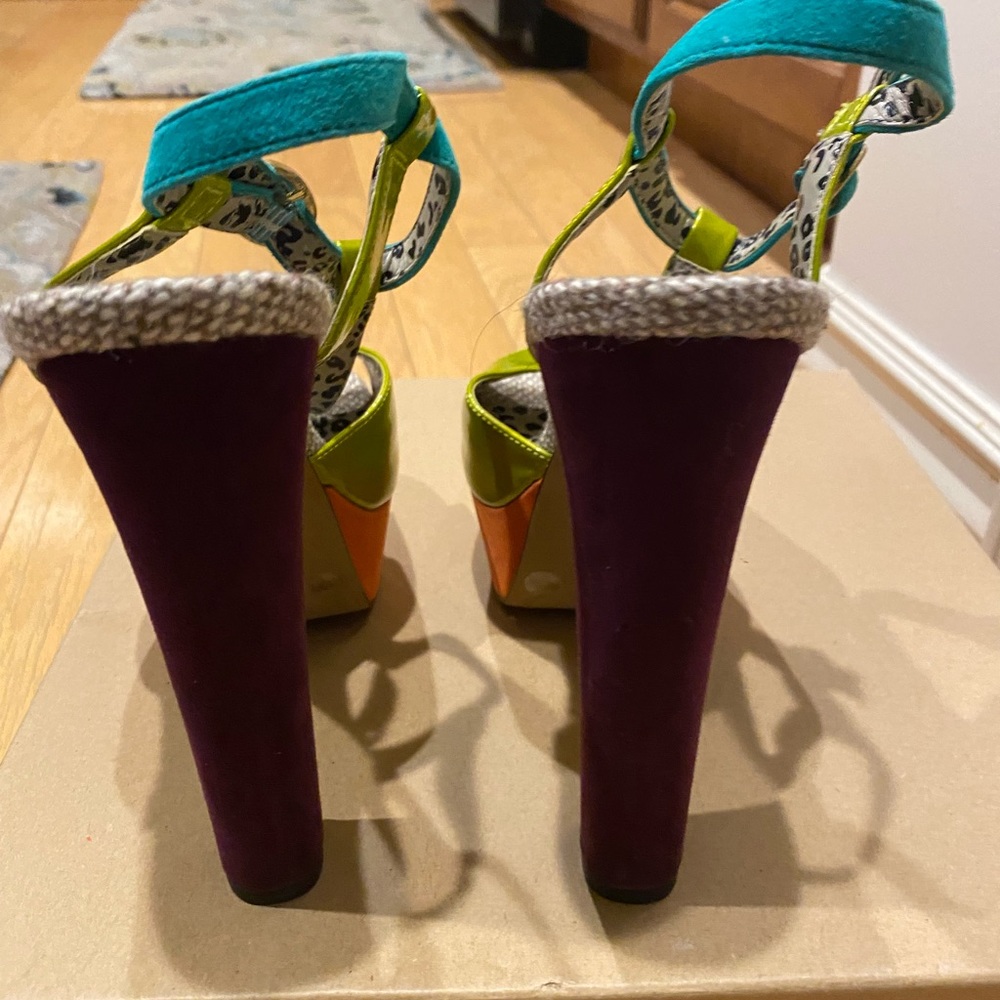 Jessica Simpson platforms - Picture 4 of 6